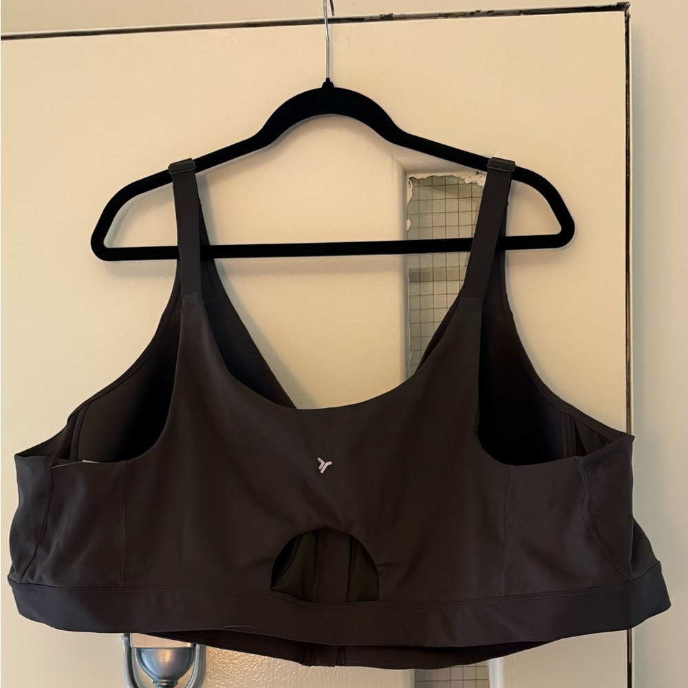 NWOT Old Navy “Power Soft” Zip Front Sports Bra. - Picture 3 of 6